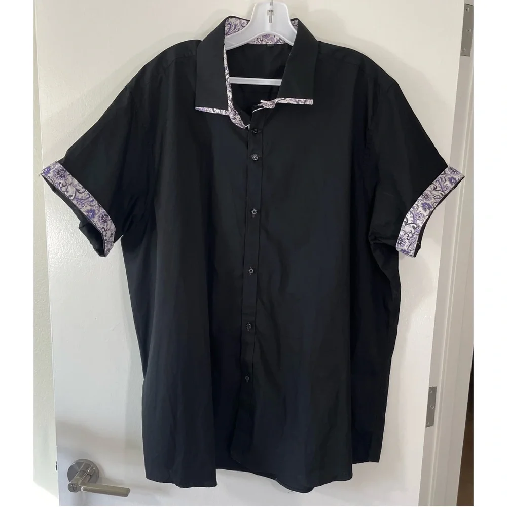 Men’s Black Short Sleeve Button Up Shirt NWT!